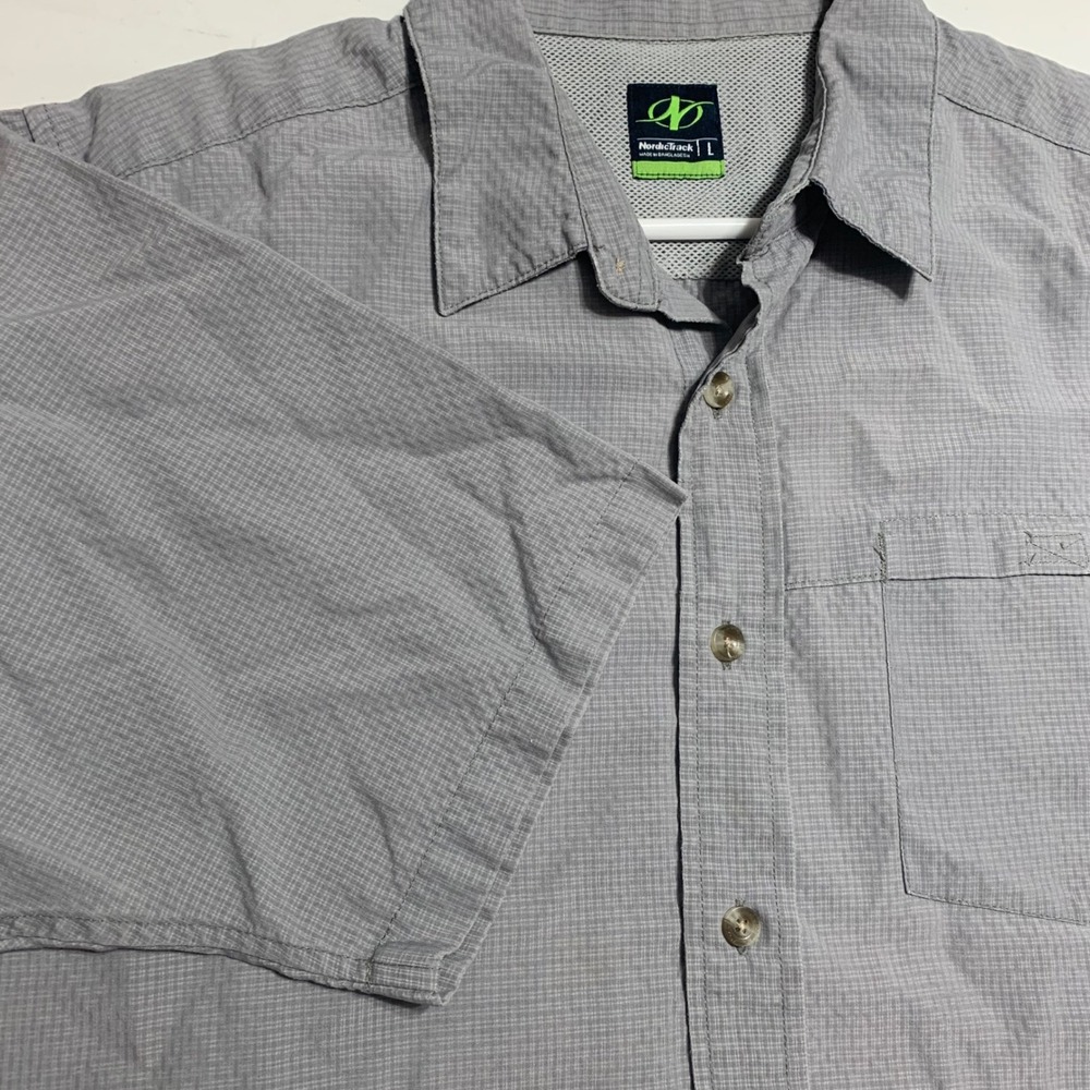 NordicTrack Mens Large Grey Micro Grid Short Sleeve‎ Button Up Hiking Shirt 2323